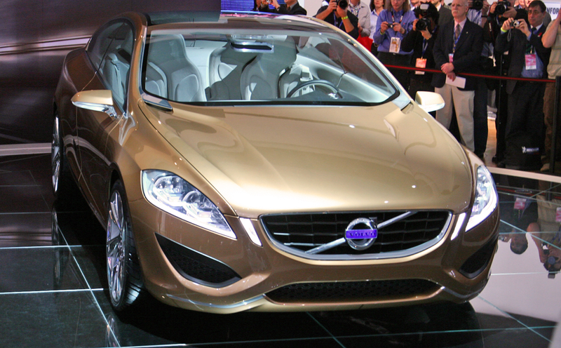 Illustration for article titled Volvo S60 Concept Revealed Live